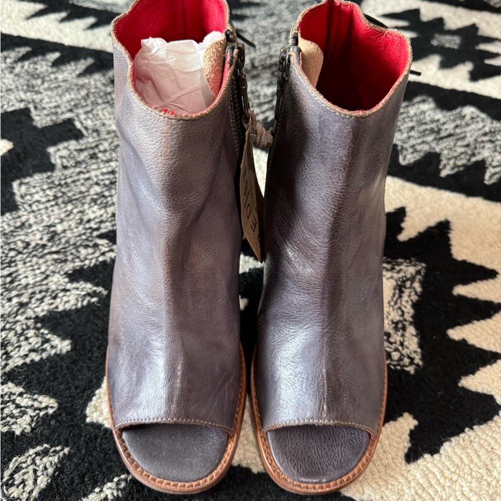 BED|STU Brown Ankle Boots with Chunky Heel